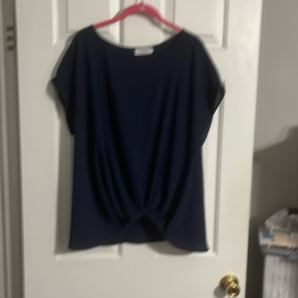 Excellent Condition Boutique Purchased Navy Blue airflow top